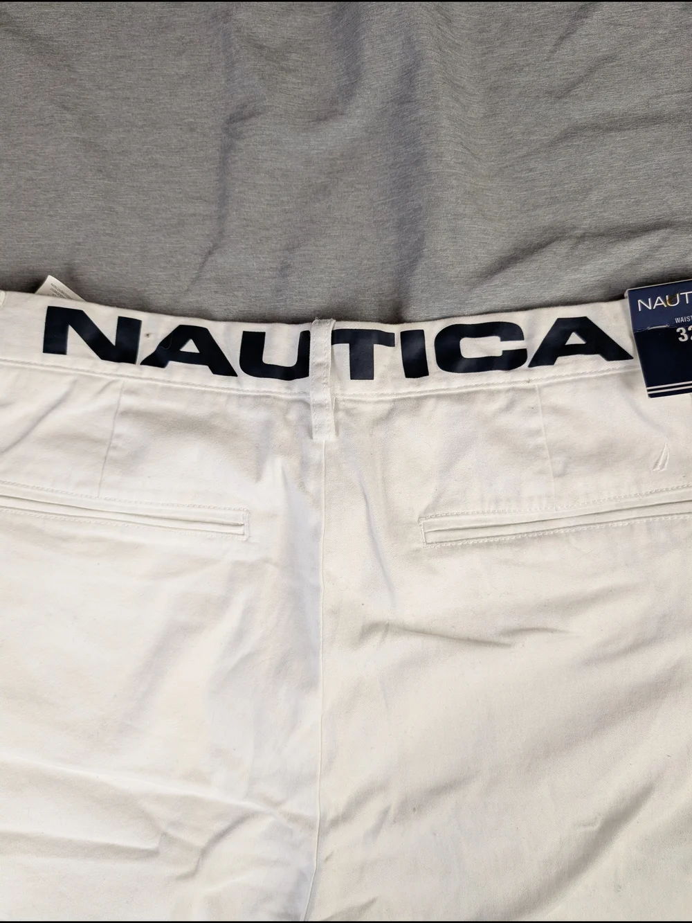 Nautica The Deck Short Men's Size 32 White Chinos‎ Logo